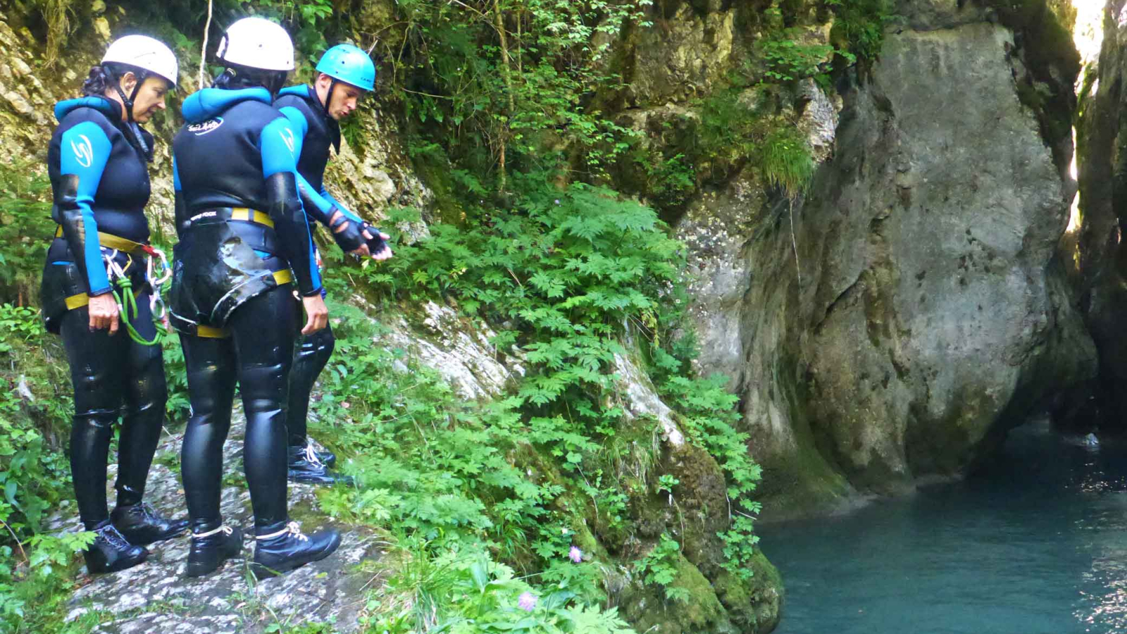 Canyoning as a family or with friends