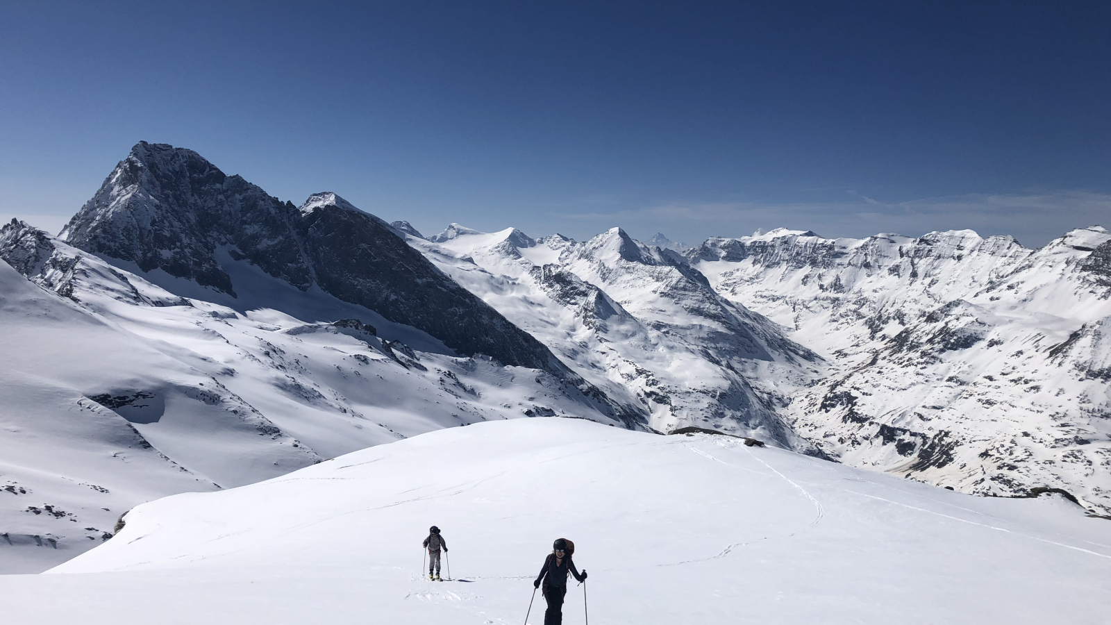 Ski hors piste et randonnée avec le Bureau des guides de Bessans