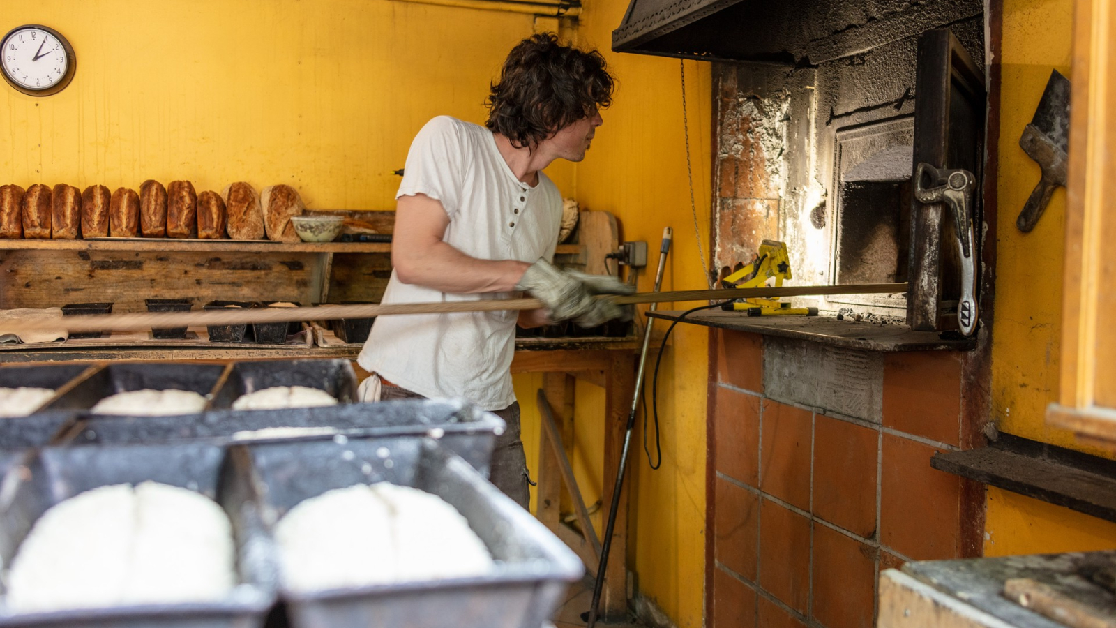 Chirols - Fournil des Copains - petite restauration - cuisson pains et pizzas©sourcesetvolcans