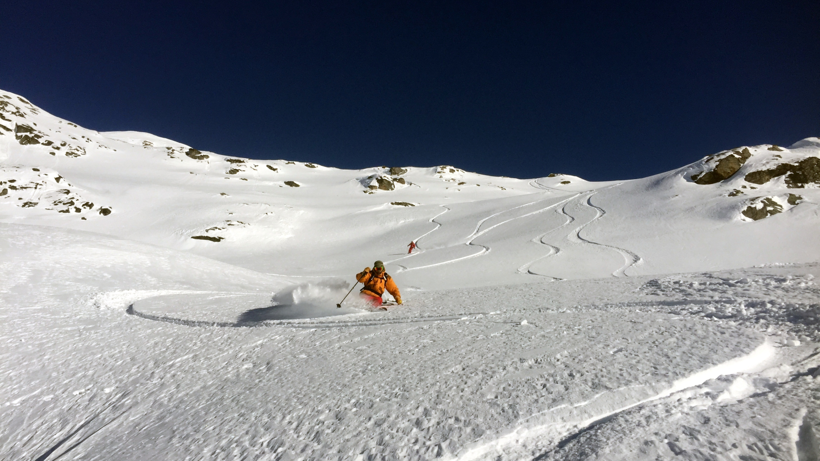 Off-piste skiing with the Bessans Guide Bureau