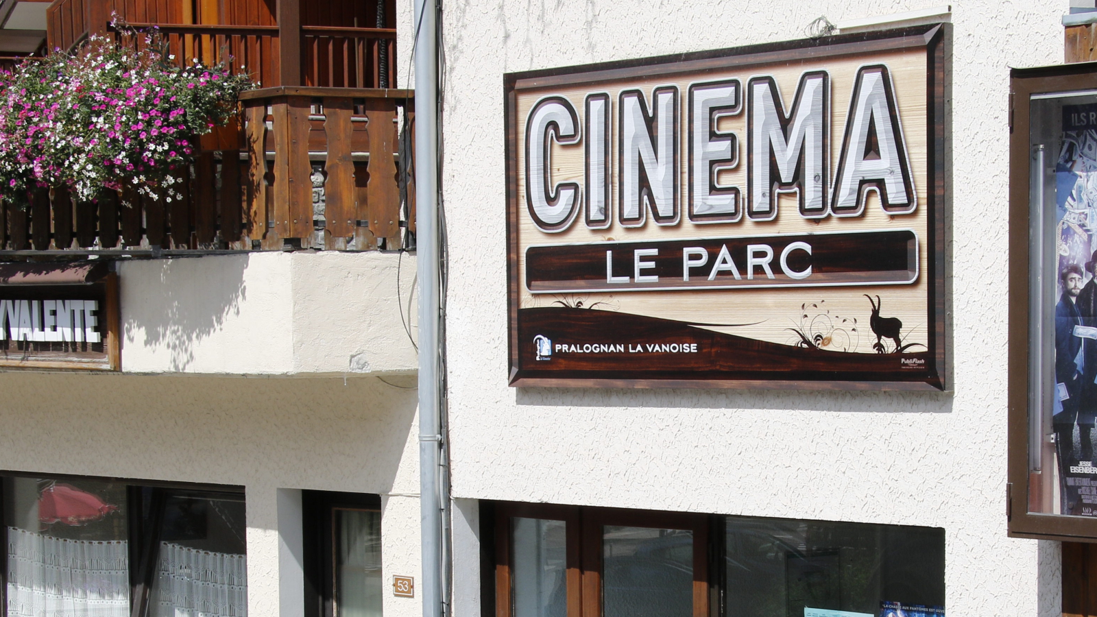 Le Parc Cinema