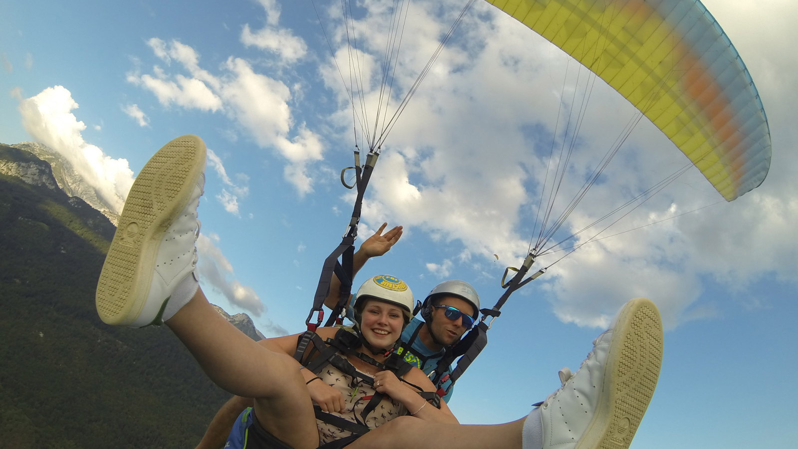 Discovery paragliding flight