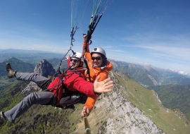 Prestige paragliding lake Annecy