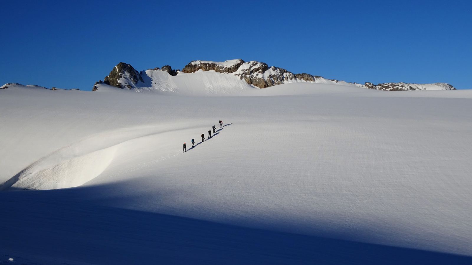 Glacier hike with the Savoie Maurienne Guides office
