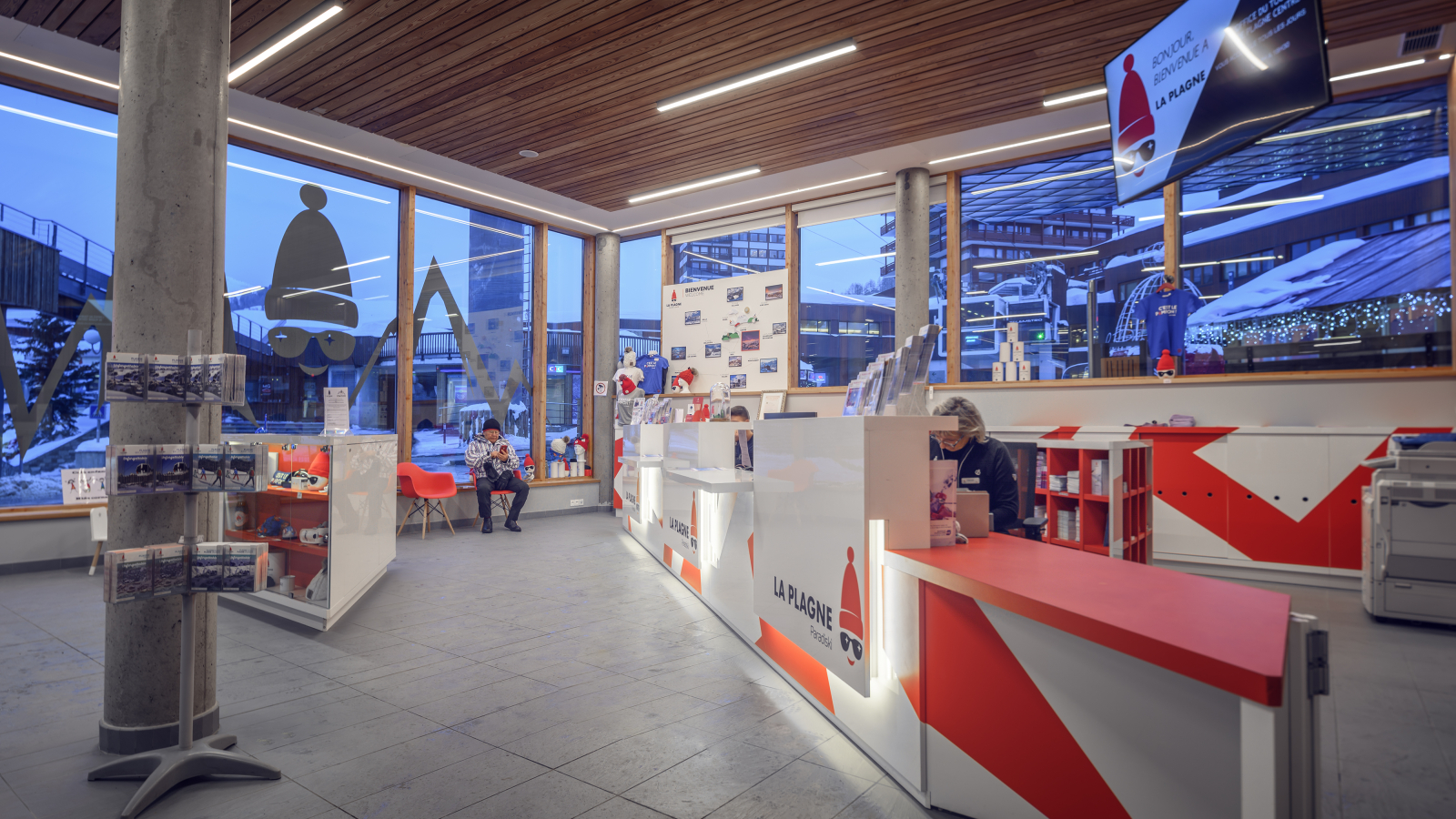 Reception Plagne Centre Tourist Office