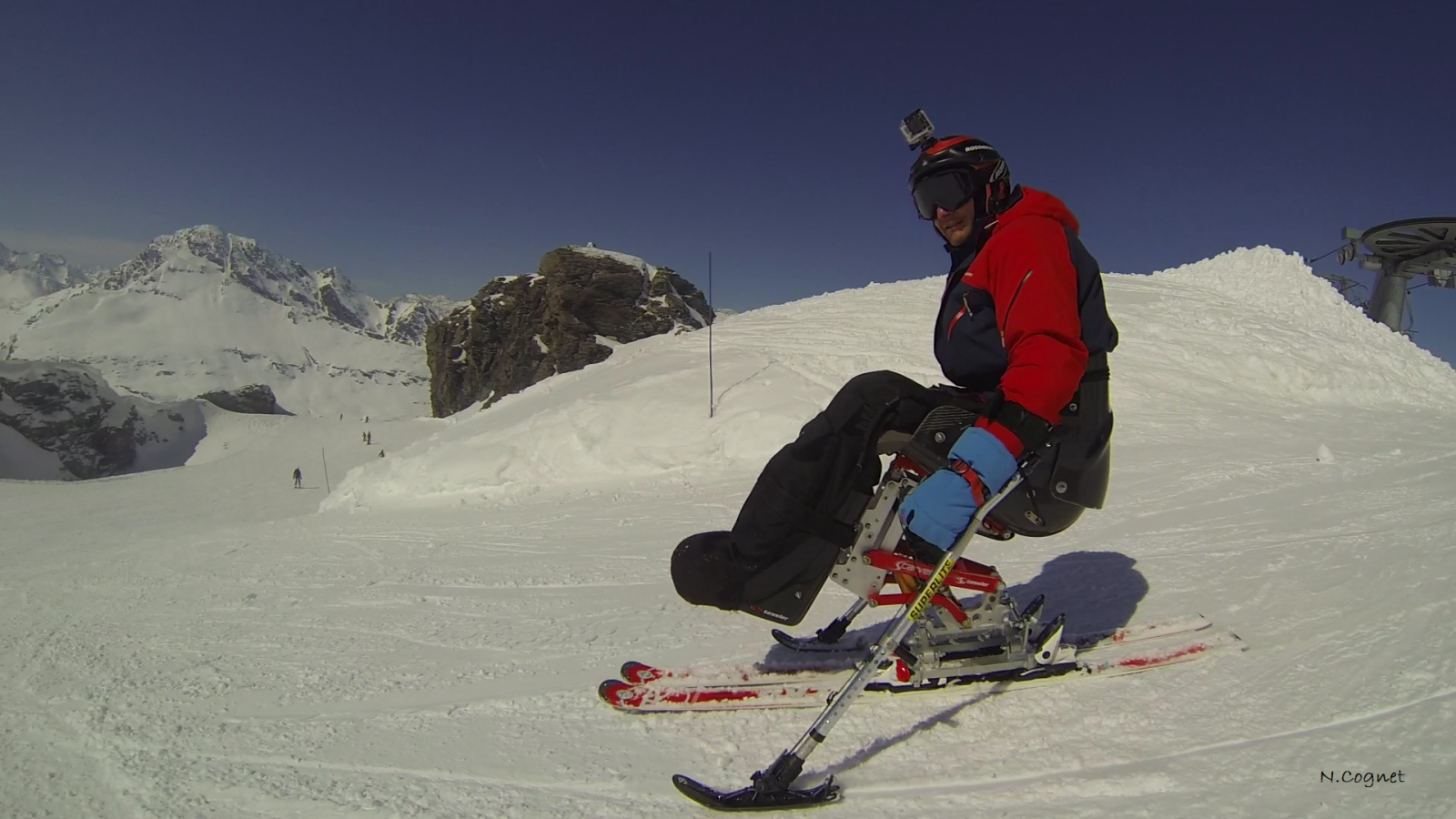 Dual ski with 'Loisirs & Glisse pour tous' ski school