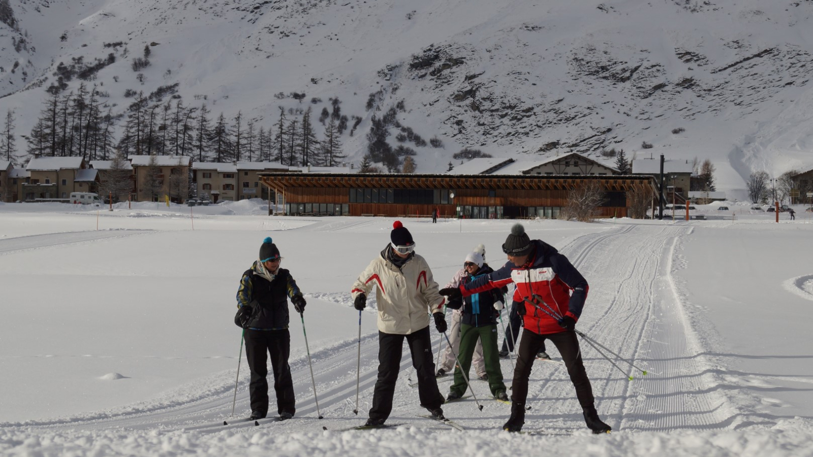 Cours collectifs de ski de fond avec l'ESF de Bessans
