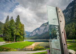 Panneau d'entrée du sentier d'interprétation du géosite Unesco du lac de Montriond