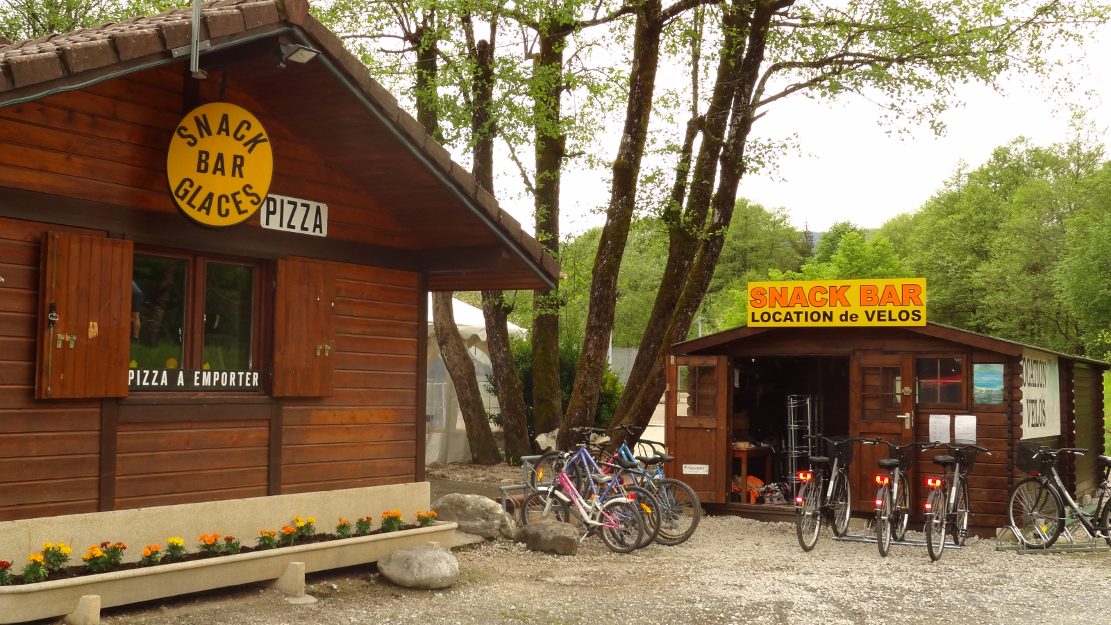 bicycle hire chalet