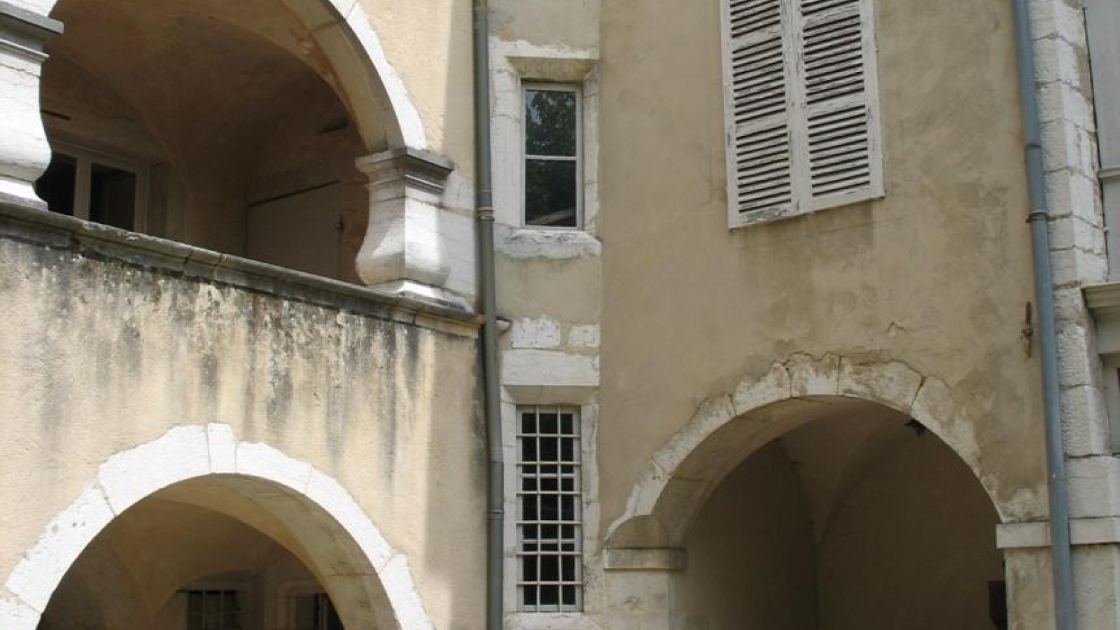 Cour intérieure de la maison natale de Brillat Savarin