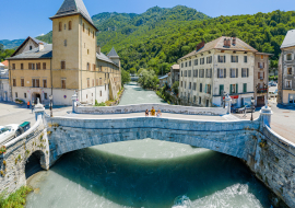 Le vieux pont / L'Isère