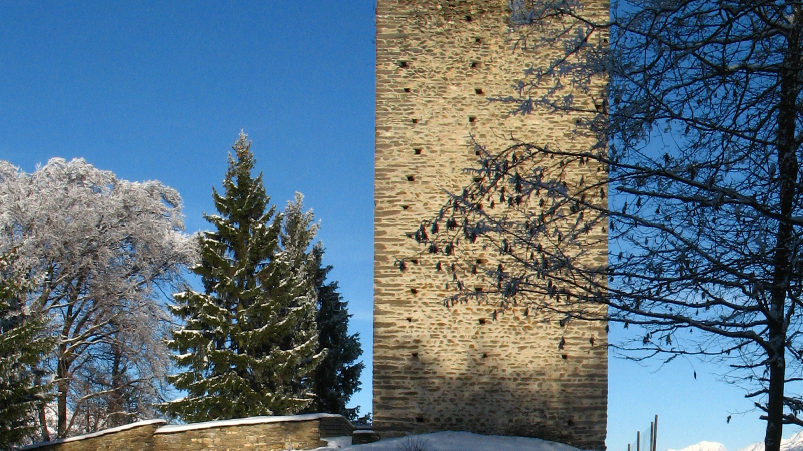 La tour Nord sous la neige