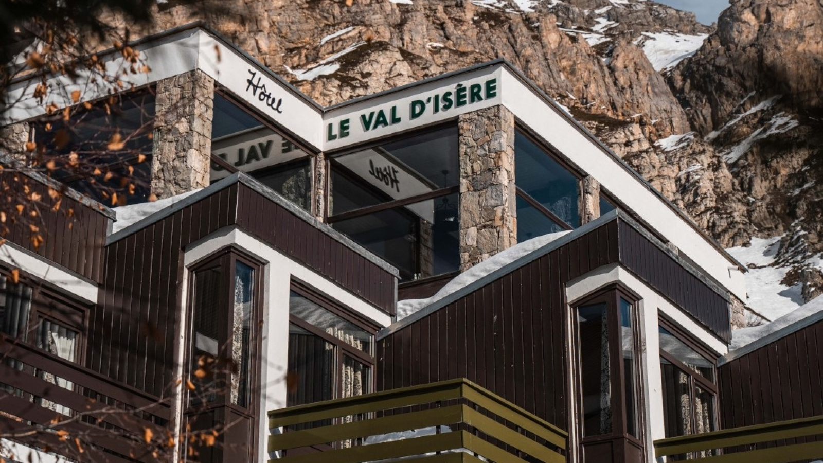 Devanture extérieure - Le Val d'Isère Café