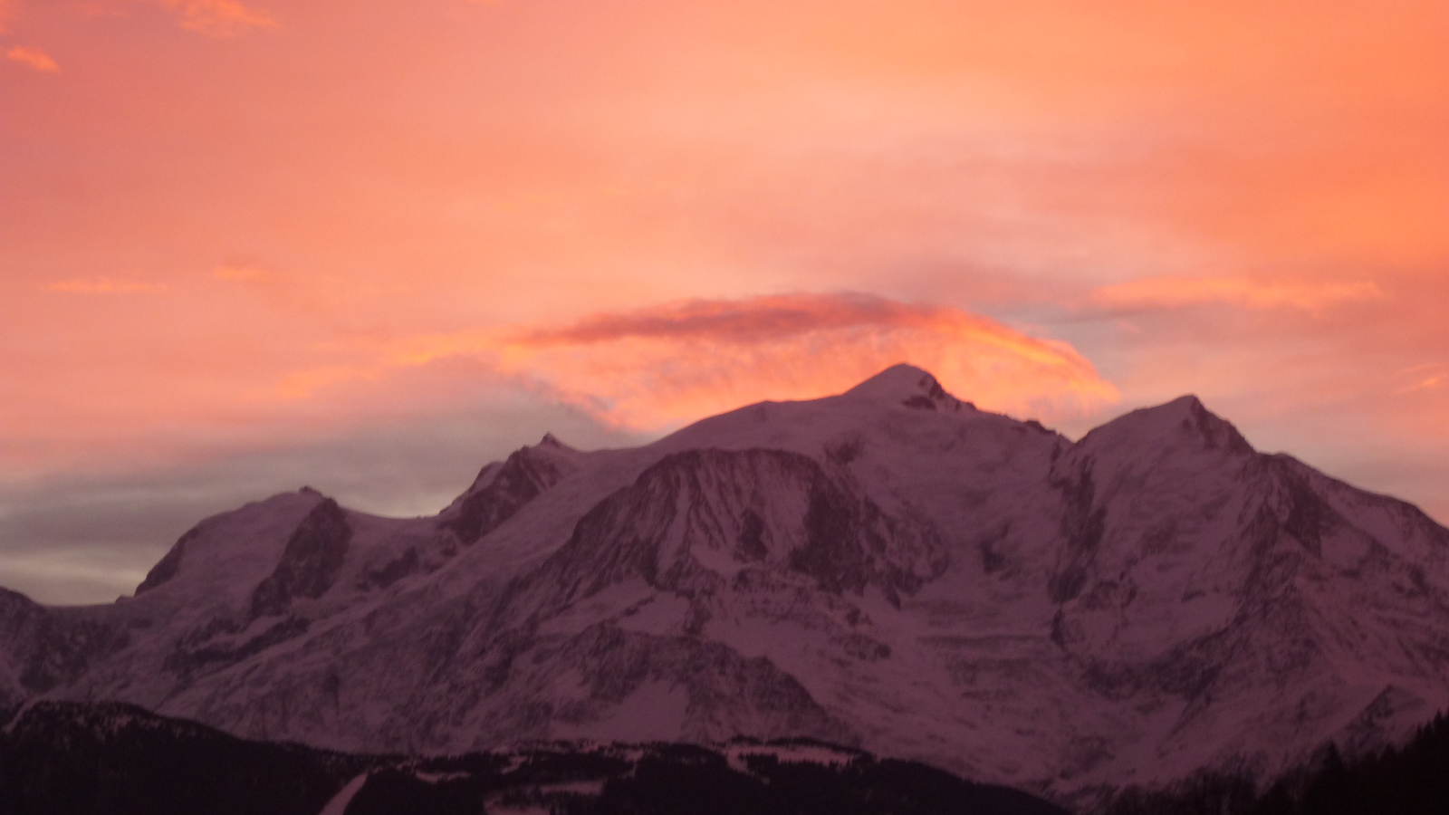 Coucher de soleil sur le Mont-Blanc