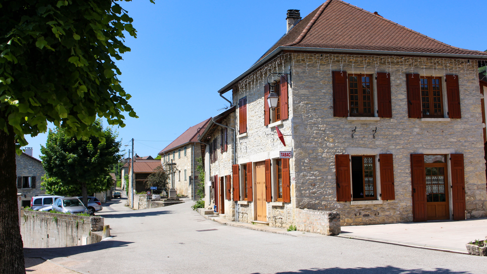 Village Montagnieu Bugey