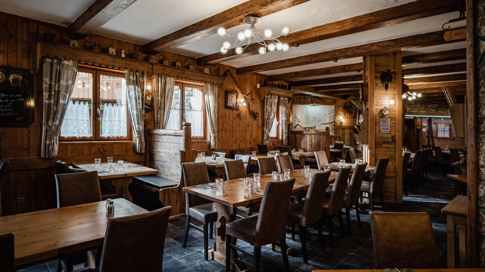 Salle intérieure - Restaurant La Corniche Val d'Isère